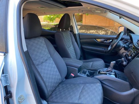 Used 2018 Nissan Rogue Sport AWD image 43
