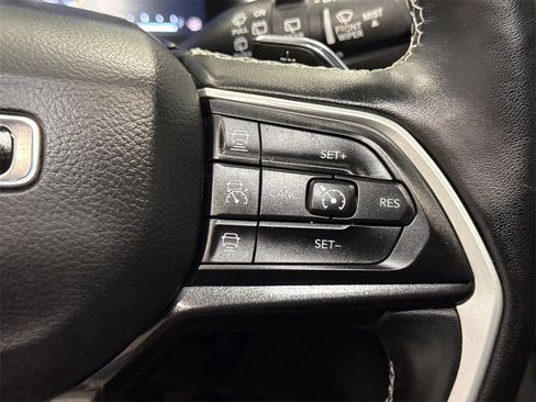 Used 2021 Jeep Grand Cherokee L Laredo w/ Luxury Tech Group I image 22