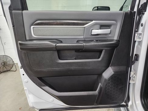 Used 2022 RAM 2500 Big Horn AWD/4WD image 20