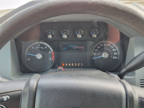Used 2016 Ford F550 4x4 Regular Cab Super Duty image 19