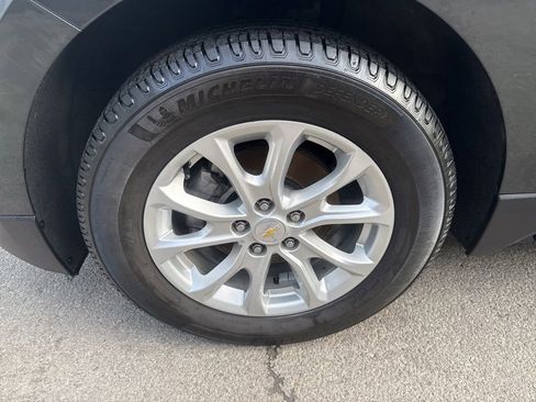 Certified 2018 Chevrolet Equinox LS FWD image 9