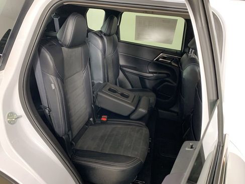 Used 2024 Mitsubishi Outlander Ralliart image 36