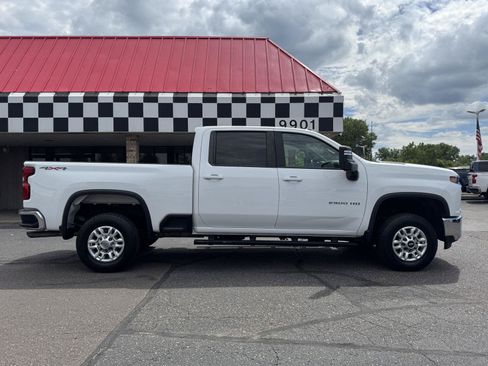 Used 2023 Chevrolet Silverado 2500 LT w/ Snow Plow Prep/Camper Package AWD/4WD image 8