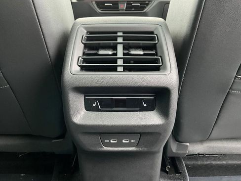 New 2026 Volkswagen Tiguan SEL R-Line AWD/4WD image 15