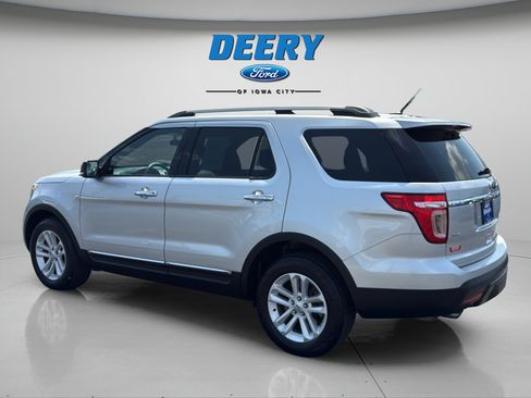Used 2014 Ford Explorer XLT AWD/4WD image 3