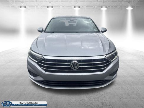 Used 2020 Volkswagen Jetta SEL FWD image 2