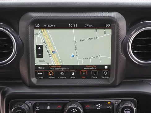Used 2022 Jeep Wrangler Unlimited Rubicon w/ Trailer Tow Package AWD/4WD image 14