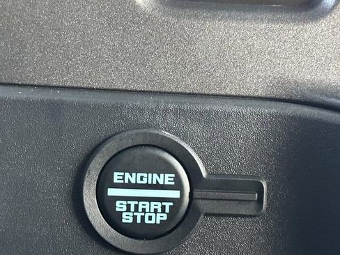 New 2025 Ford Bronco Badlands image 28