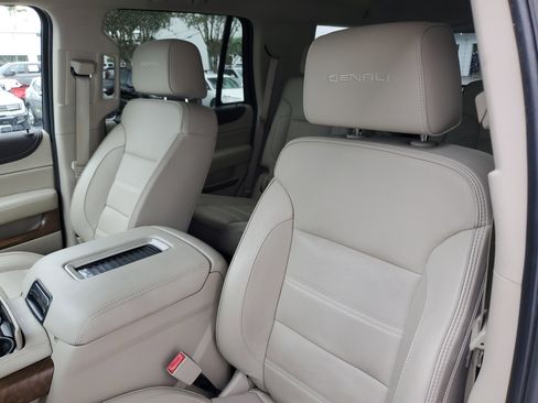 Used 2020 GMC Yukon Denali image 20