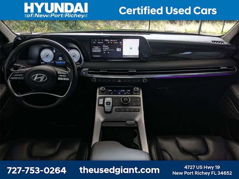 Used 2023 Hyundai Palisade Calligraphy image 23