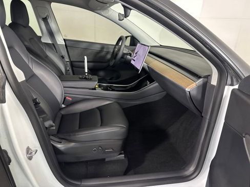 Used 2021 Tesla Model Y Performance image 25