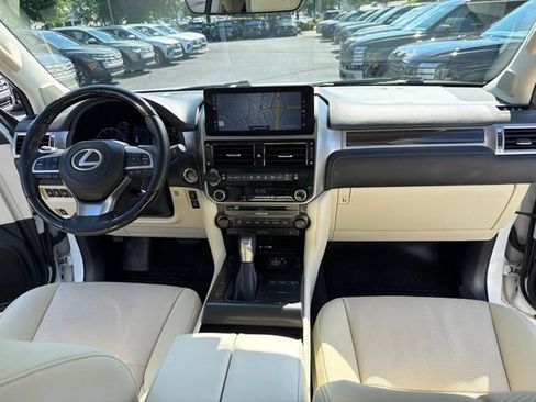 Used 2023 Lexus GX 460 Premium AWD/4WD image 32