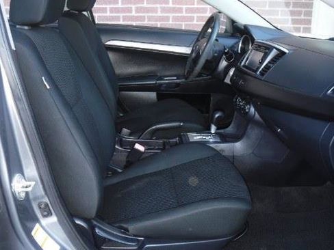 Used 2015 Mitsubishi Lancer DE image 6