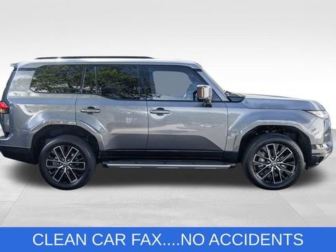 Used 2026 Lexus GX 550 w/ Accessory Package (2T) AWD/4WD image 4
