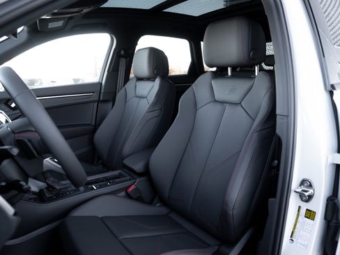 New 2025 Audi Q3 2.0T Premium Plus image 23
