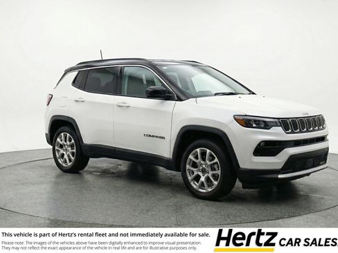 Used 2025 Jeep Compass Limited AWD/4WD image 1