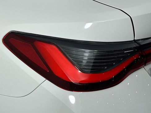 Used 2024 BMW i4 xDrive40i w/ Premium Package image 35