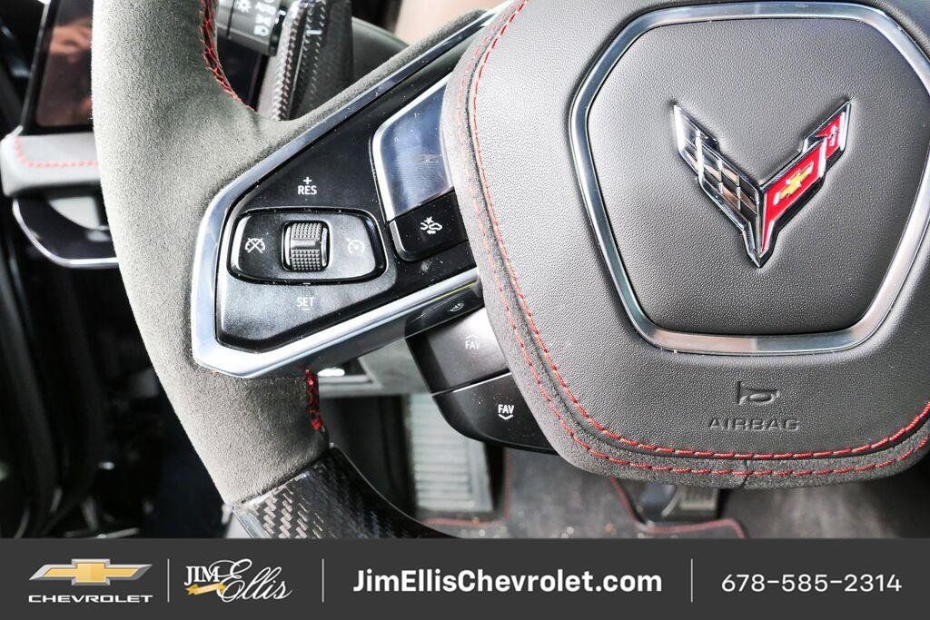Used 2027 Chevrolet Corvette ZR1 w/ ZR1 Carbon Fiber Aero Package RWD image 10