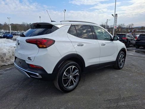 Used 2020 Buick Encore GX Essence w/ Advanced Technology Package FWD image 8