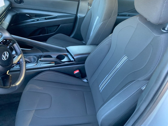 Certified 2026 Hyundai Elantra Sport FWD image 17