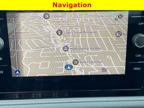 Used 2025 Volkswagen Jetta SEL image 9