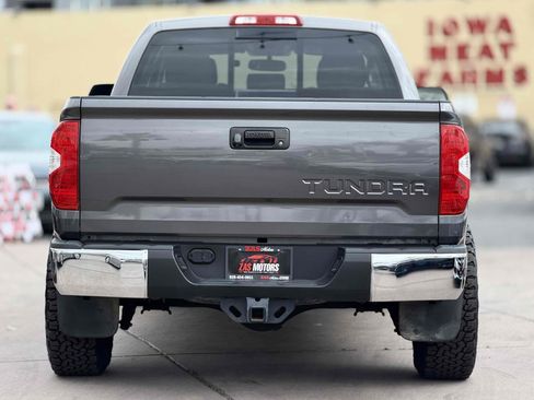 Used 2015 Toyota Tundra SR5 w/ SR5 Upgrade Package RWD image 32