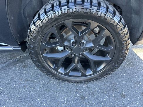 Used 2018 GMC Yukon Denali w/ Denali Ultimate Package AWD/4WD image 7