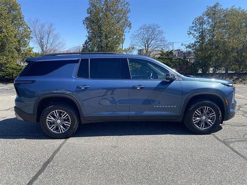 Used 2026 Chevrolet Traverse LT AWD/4WD image 40