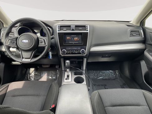 Used 2018 Subaru Outback 2.5i Premium image 16