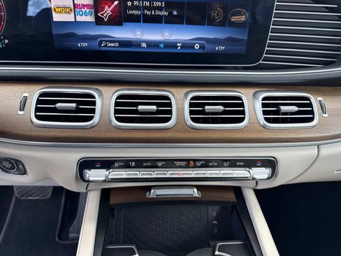 Used 2025 Mercedes-Benz GLE 350 4MATIC image 28