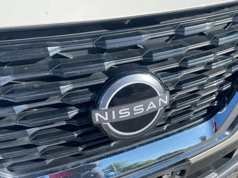 Used 2023 Nissan Rogue SL w/ SL Premium Package FWD image 28