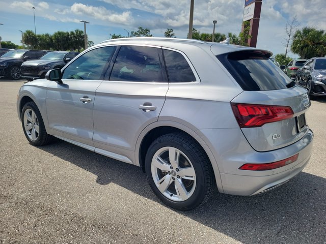 Used 2019 Audi Q5 Premium Plus w/ Premium Plus Package AWD/4WD image 5