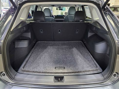 New 2026 Volkswagen Tiguan SE AWD/4WD image 16