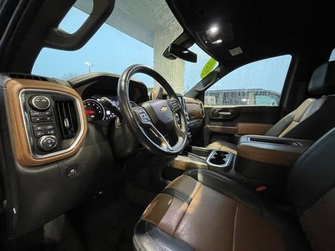 Used 2022 Chevrolet Silverado 1500 High Country AWD/4WD image 12