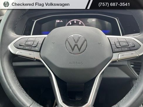 Used 2024 Volkswagen Jetta SE image 34