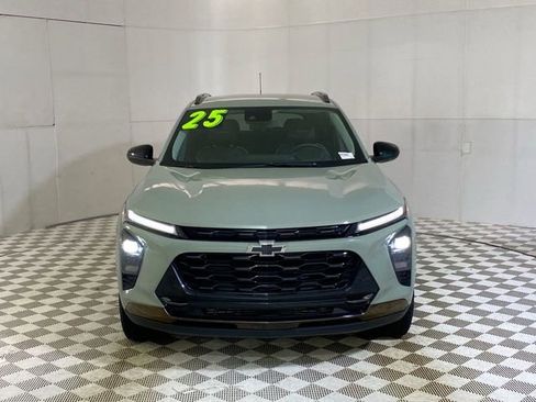 Used 2025 Chevrolet Trax ACTIV w/ Driver Confidence Package FWD image 21