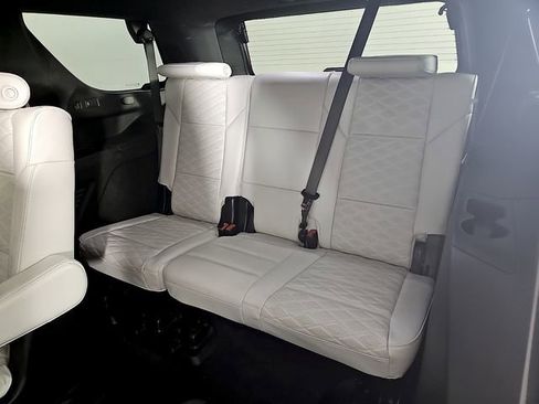 Used 2025 Cadillac Escalade Sport Platinum AWD/4WD image 10