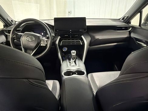Used 2021 Toyota Venza Limited w/ Advanced Technology Package AWD/4WD image 3