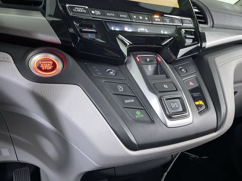 Used 2020 Honda Odyssey EX-L image 17