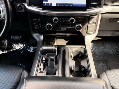 Used 2021 Ford F150 Lariat image 29