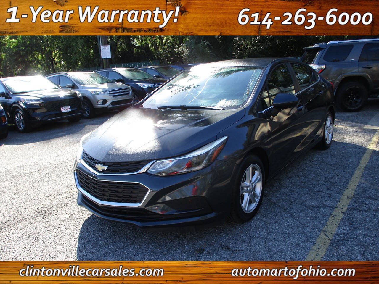 Used 2017 Chevrolet Cruze LT FWD image 1