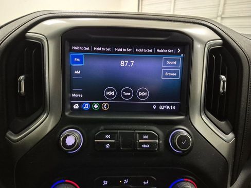 Used 2019 Chevrolet Silverado 1500 LT w/ Texas Edition image 13