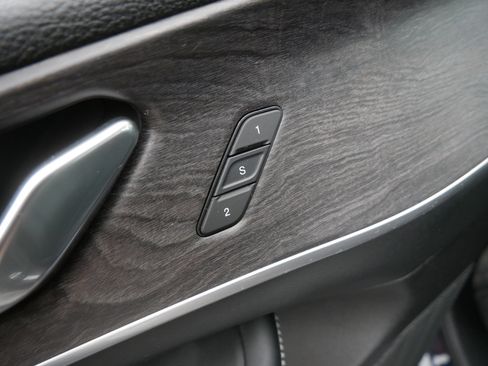 Used 2025 Jeep Grand Cherokee Limited w/ Trailer Tow Package image 22