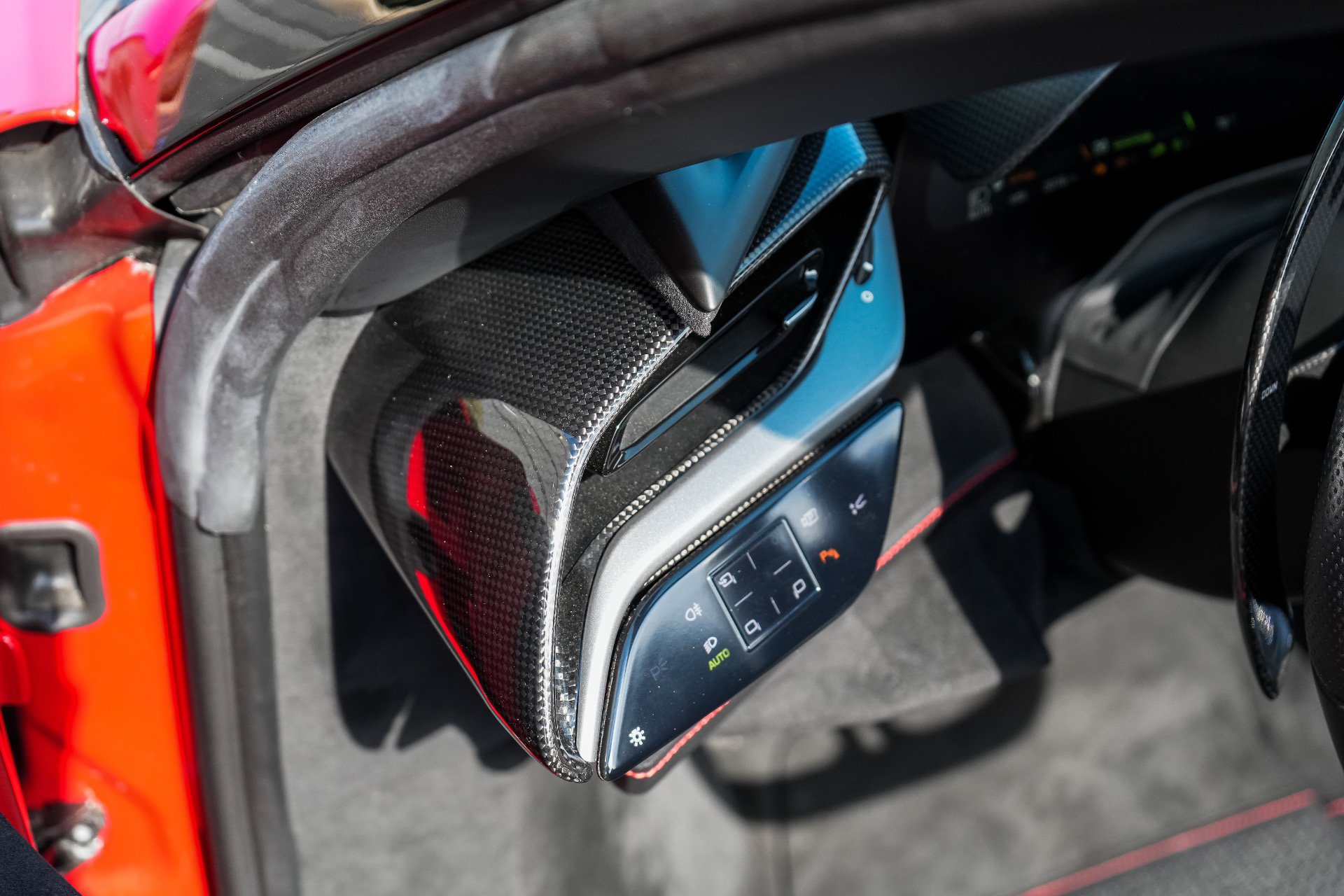 Used 2023 Ferrari SF90 Spider AWD/4WD image 29