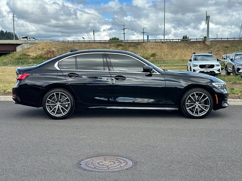 Used 2020 BMW 330i xDrive Sedan w/ Driving Assistance Package AWD/4WD image 2