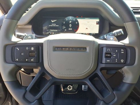 Certified 2025 Land Rover Defender 110 image 11