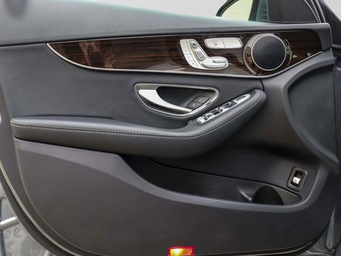 Used 2017 Mercedes-Benz C 300 4MATIC Sedan image 14