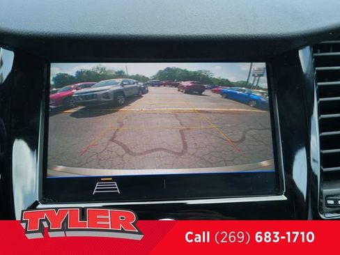 Used 2022 Chevrolet Trax LT w/ LT Convenience Package AWD/4WD image 42