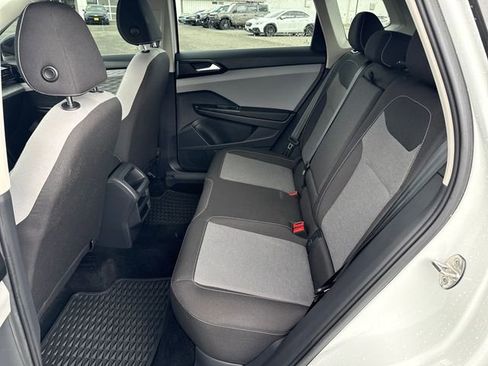 Used 2023 Volkswagen Taos S image 19