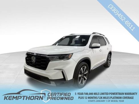 Used 2024 Honda Pilot Touring image 1